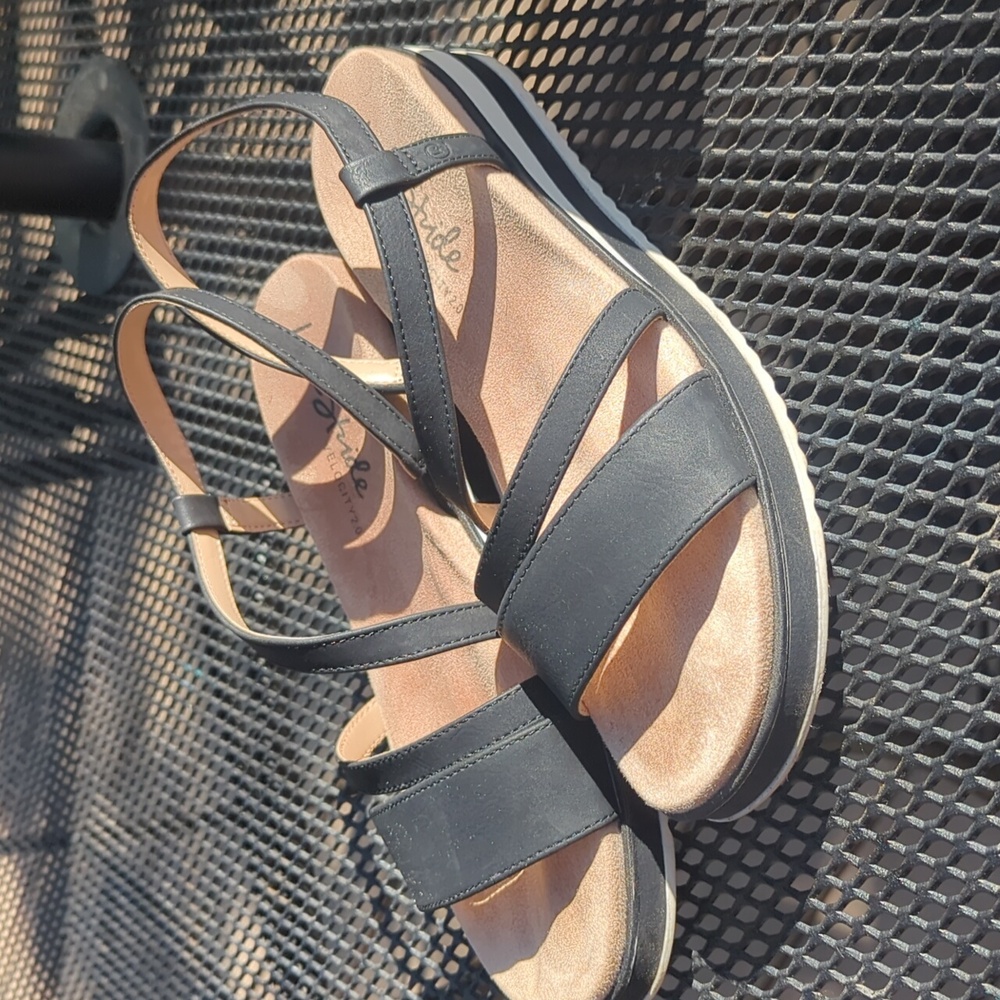 Lifestyle Velocity Sandals